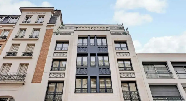 Duplex With Terrace in Levallois