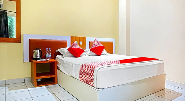 Номер Standard Hotel Grand Saota Syariah Soppeng RedPartner