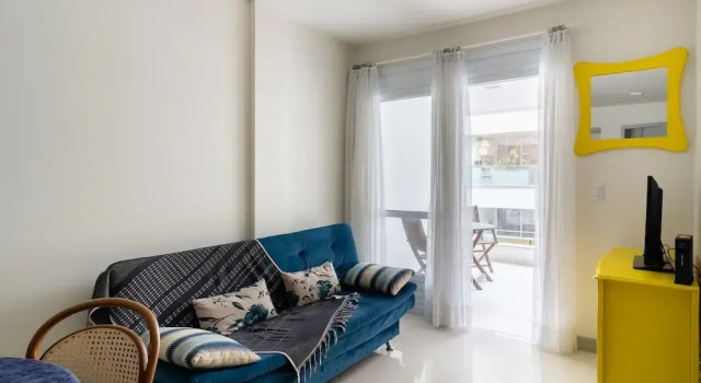 Apartments 110 m From the Beach in Floripa - AGC, Забронировать Апартаменты/квартира Апартаменты Флорианополиса, рядом с Пляж Канасвиейраш, Апартаменты/квартира