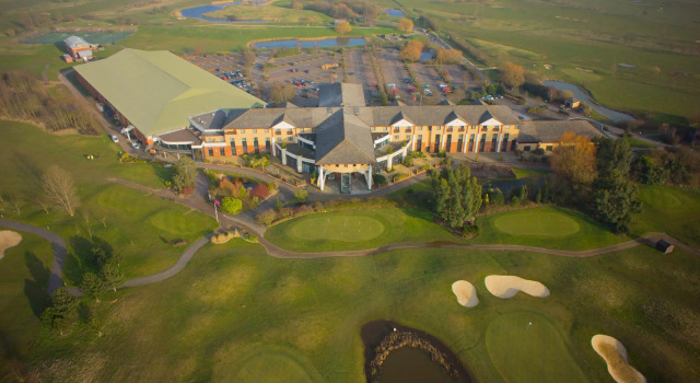Двухместный номер Standard Crowne Plaza Resort Colchester Five Lakes