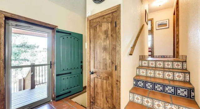Alluring Alto Escape w/ Deck: 7 Mi to Ruidoso!, Varaa Hotelli Alto New Mexico
