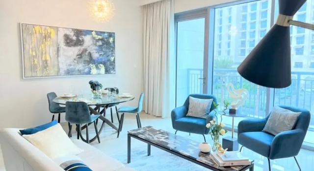 Апартаменты Elegant Luxury Apartment with Stunning Lake Views in Dubai Creek Harbour By ĀYA Boutique