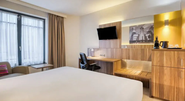 Двухместный номер Standard Holiday Inn Brussels Schuman by IHG