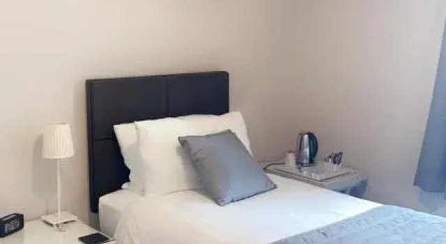 Номер Standard The Marine Hotel