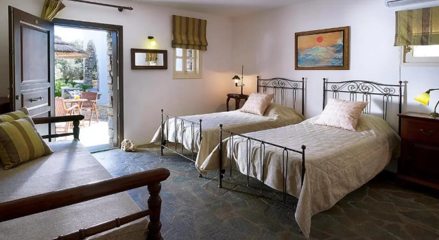 Двухместный номер Classic с видом на сад Ostria Inn