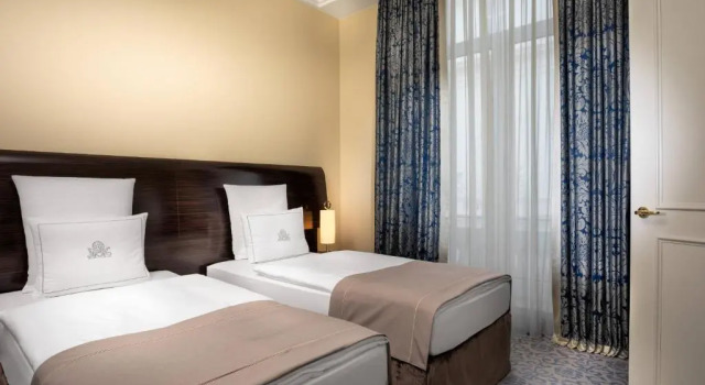 Двухместный полулюкс Hotel Atlantic Hamburg, Autograph Collection