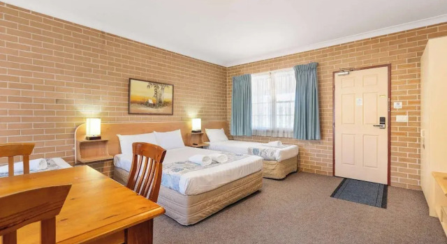 Номер Standard SureStay Hotel by Best Western, New Inn Richmond