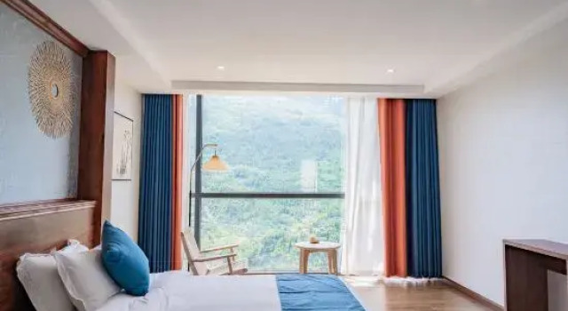 Enshi Grand Canyon Toast Tavern B&B, Забронировать Отель «постель и завтрак» Энши Хубэй