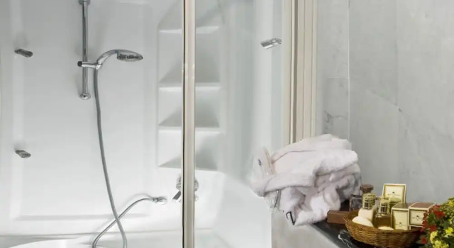 Одноместный номер Standard с балконом Hotel Savoy