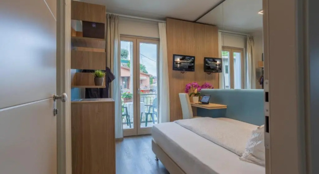 Двухместный номер Standard с балконом и с частичным видом Hotel Veronesi