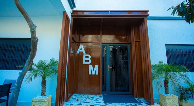 ABM House, Book Lejlighedshotel Hoteller i Tanger-Assilah med pool, Swimmingpool