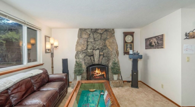 Коттедж 853p Lakeside Beach 4 Bedroom Home