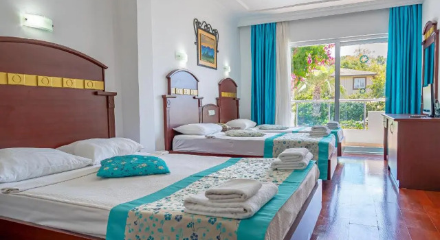 Трёхместный номер Standard Sunberk Hotel