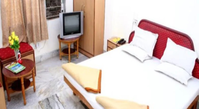 Hotel Neelam Palace, Rezervovat Hotel Eklingji Rajasthan