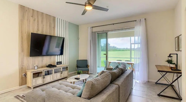 Апартаменты Cozy First Floor 2BR condo with Game Room and Free Waterpark
