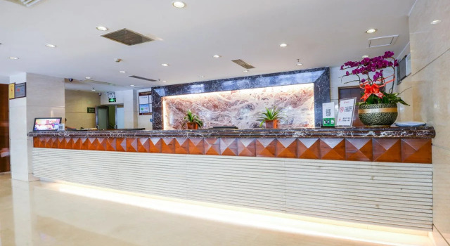 Shenzhen Fortune Hotel, Rezerwuj Hotel Hotele w Shenzhen z parkingiem, Parking