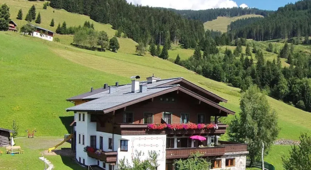 Апартаменты Large Apartment in Maria Alm with Terrace