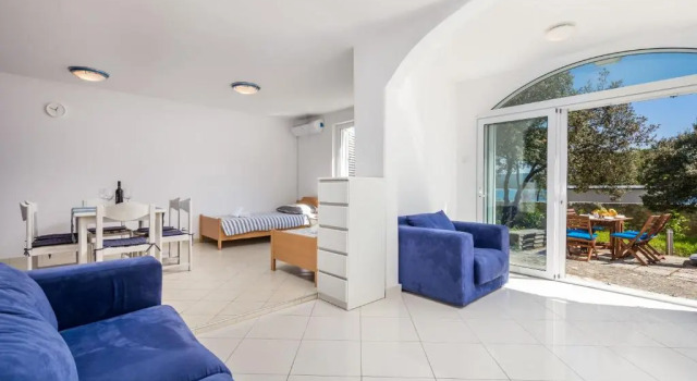 Apartments in pinewood near the sea, Prenota Appartamento Hotel a Isole Quarnerine con parcheggio, Parcheggio