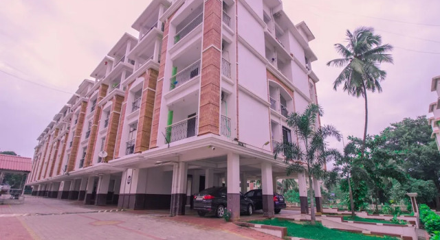 OYO 16465 Home Modern 4BHK Candolim, Varaa Hotelli Candolim Pohjois-Goa