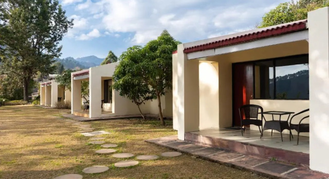Коттедж с 2 комнатами Country Inn Nature Resort Bhimtal