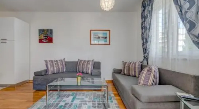 LCT Beacfront apartment ZS, Prenota Appartamento Splitska 