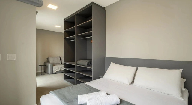Your Exclusive Stay Just Steps From the sea in Meia Praia - FFS II