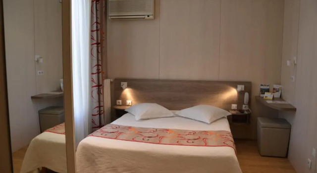 Двухместный номер Superior Brit Hotel Confort Le Revest Sainte-Maxime