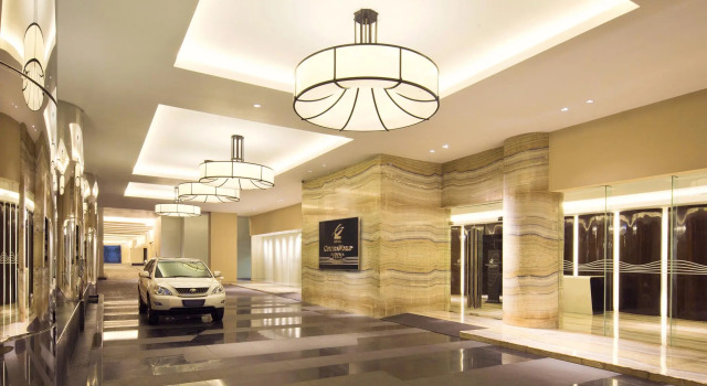 Hotel Ciputra World Surabaya managed by Swiss-Belhotel International, Book Hotel Centrale hoteller i Dukuh Pakis med morgenmad, centrale hoteller i Dukuh Pakis med morgenmad