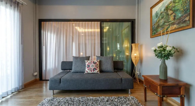 Трёхместный номер Standard с балконом Hostel One Art and Gallery