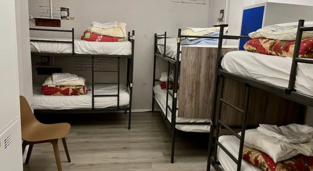The Golden Stork - Hostel