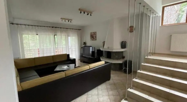 Vila Residence no 5, Забронировать Вилла Коттеджи Предял, Коттедж