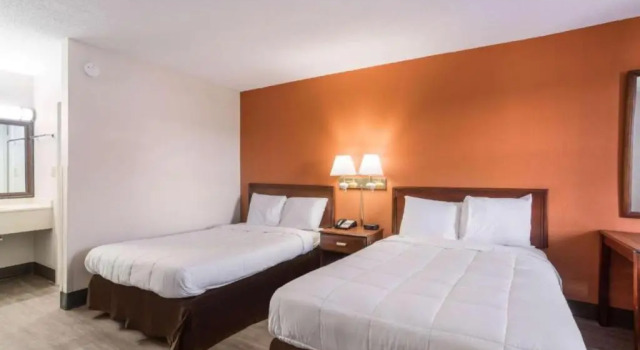 Четырёхместный номер Standard Happy Stay Inn Madisonville I-69 By OYO