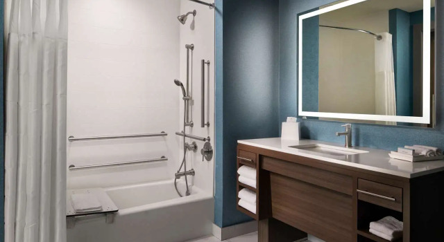 Люкс Home2 Suites by Hilton Bend