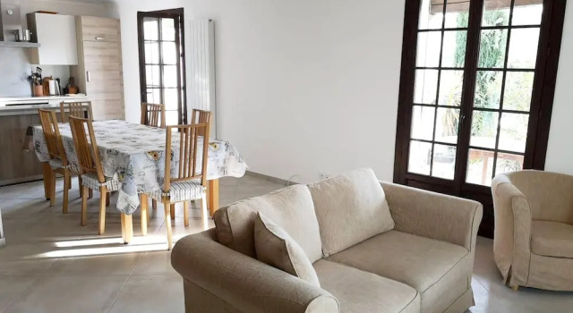 Villa With 4 Bedrooms in L'isle-sur-la-sorgue, With Private Pool and Enclosed Garden