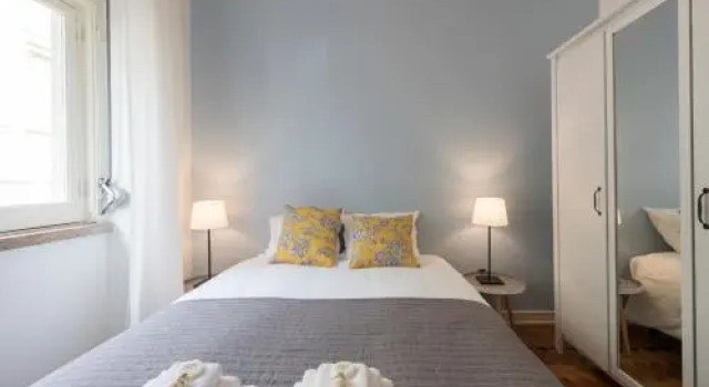 Apartamento junto à Fonte Luminosa, Забронировать Апартаменты/квартира Отели Лиссабона с парковкой, рядом с Ареэйру, Парковка