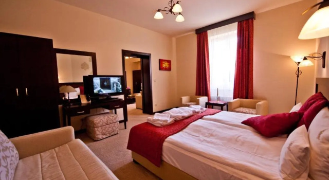 Семейный люкс Hotel Aurum