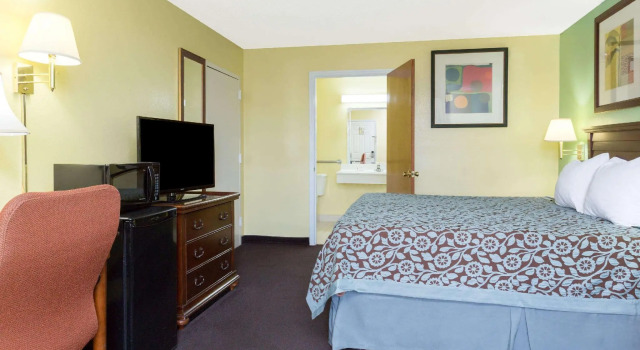 Двухместный номер Standard Days Inn by Wyndham Lamont/Monticello