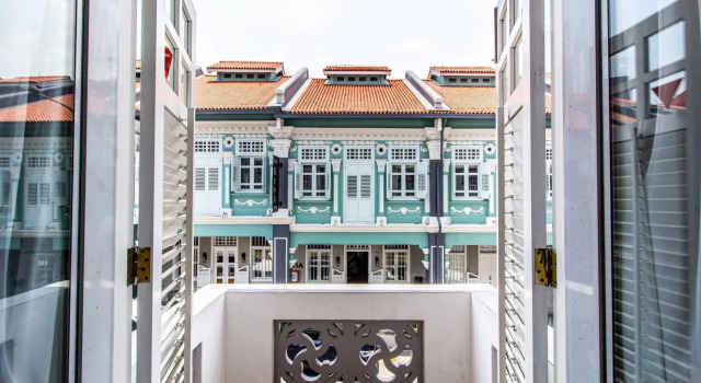 A Hotel Chinatown