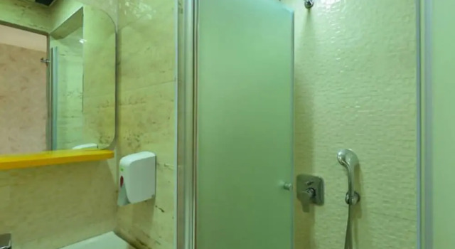 Кровать в общем номере (женский номер) Campucity Kiz Ogrenci Yurdu Sisli - Hostel