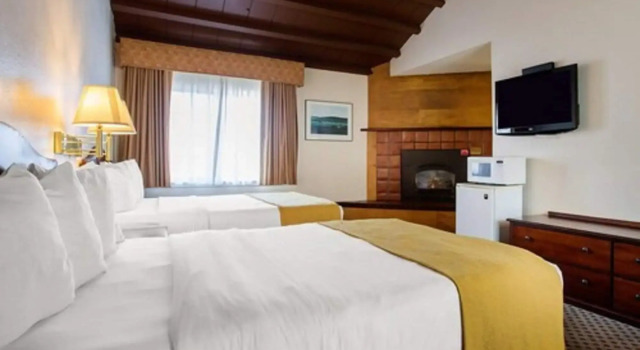 Arbor Inn Monterey