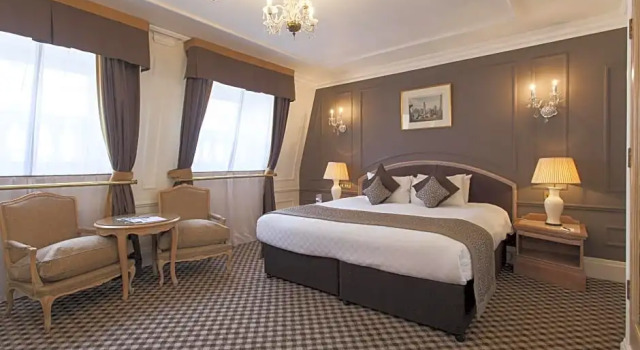 Номер Deluxe Thistle Hyde Park Hotel