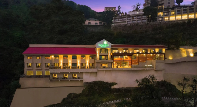 Lemon Tree Resort, Mussoorie, Забронировать Отель Бизнес-отели Массури, 4* 5*