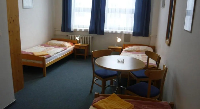 Standardowy trzyosobowy pokój Hotel Hasa