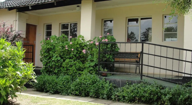 Wild Berry Guest Farm, Забронировать Фермерский дом Моиривир Mooi
