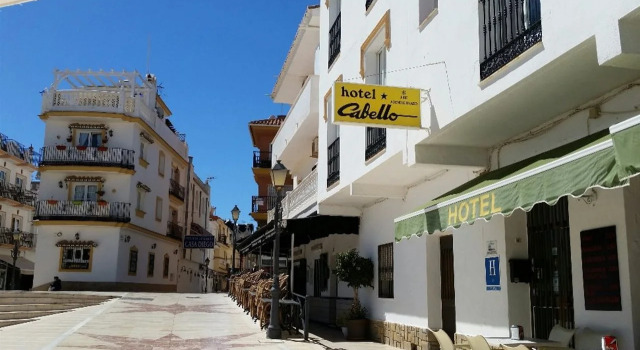 Hotel Cabello, Забронировать Отель Торремолинос Коста-дель-Соль, рядом с Пляж El Saltillo
