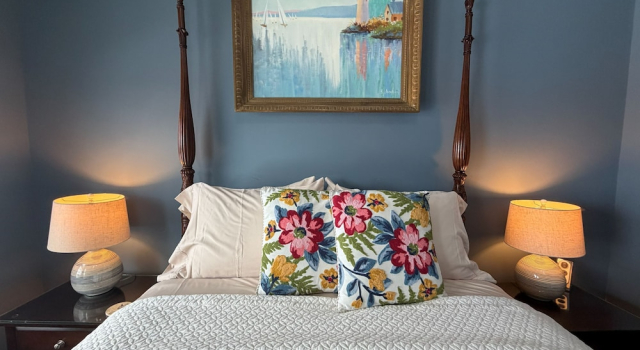 Люкс Deluxe Saltair Inn Waterfront B&B