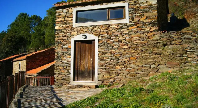 Casas De Xisto Do Skiparque, Rezervovat Penzión Manteigas 