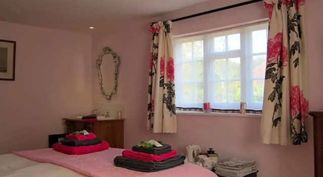 Vine Cottage, Buchen Sie Ferienhaus Farnham 