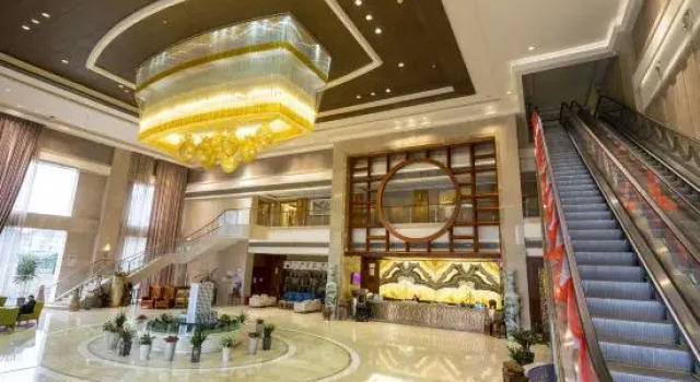 Long Tai Hotel, Boek Hotel Hotels in Guangdong met parkeren, Parkeren