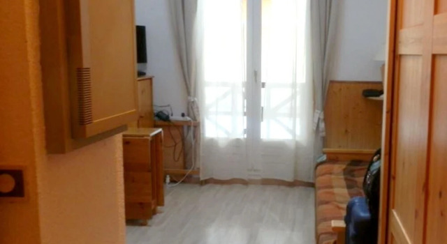 Studio in Allos, With Furnished Terrace - 500 m From the Slopes